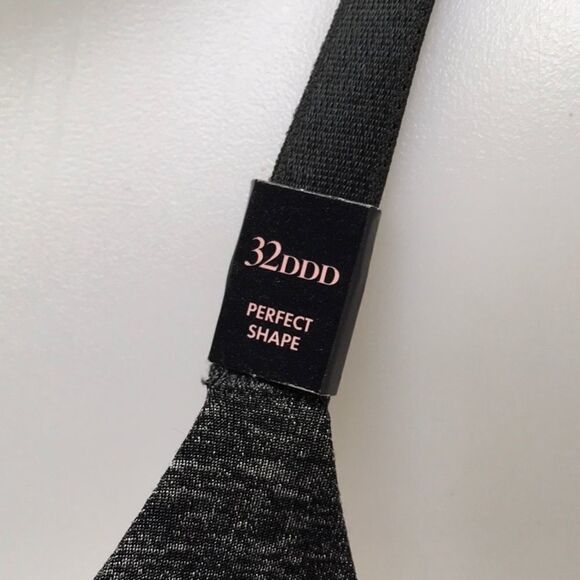 NWT VICTORIA SECRET perfect shape PUSHUP. BRA - Picture 3 of 6